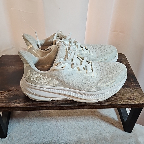 Hoka Women's Cream Athletic Shoes - Picture 2 of 5
